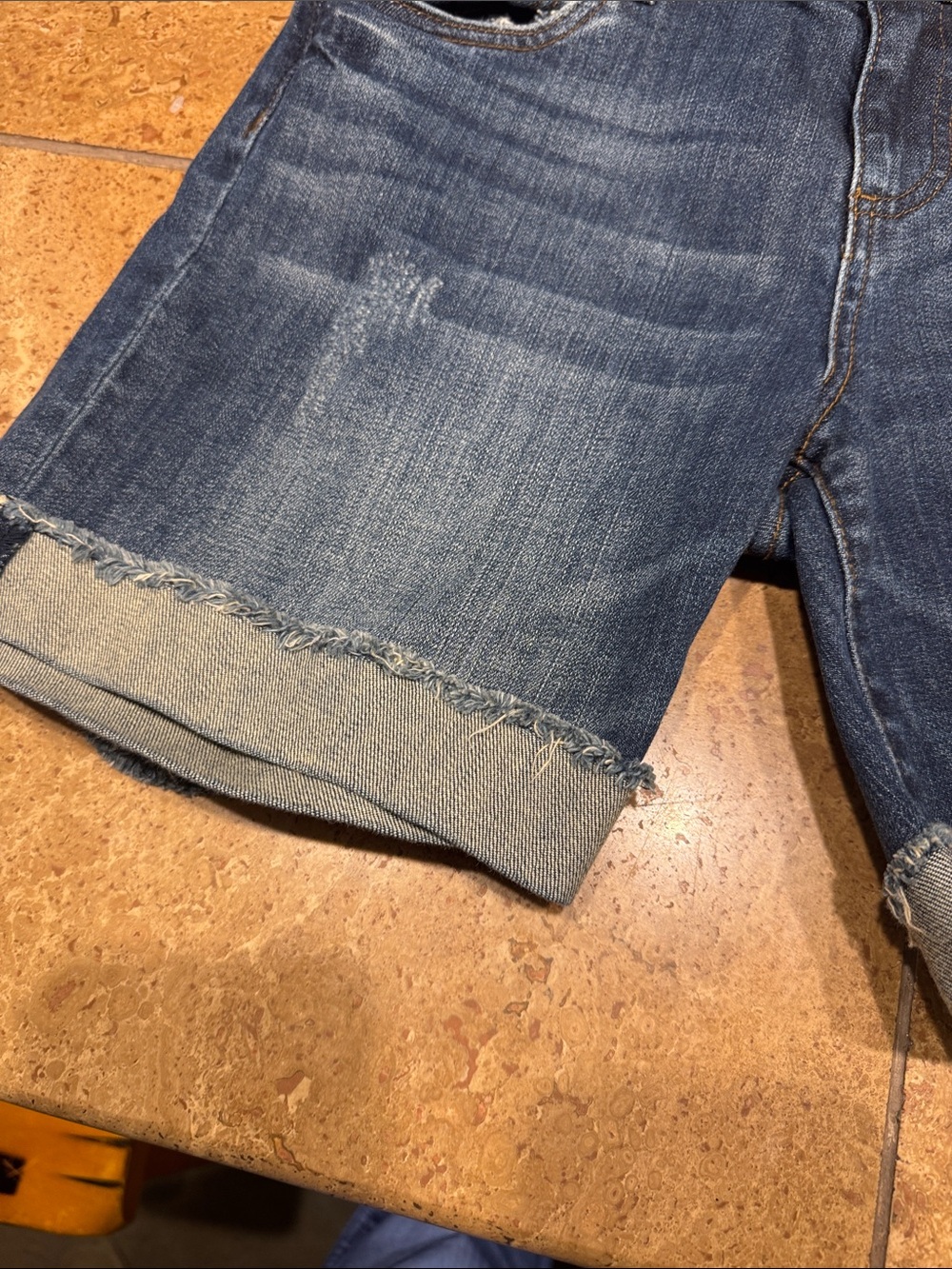 Kut From the Kloth Womens Rolled Cuff Distressed Denim Shorts - Blue - Picture 3 of 4